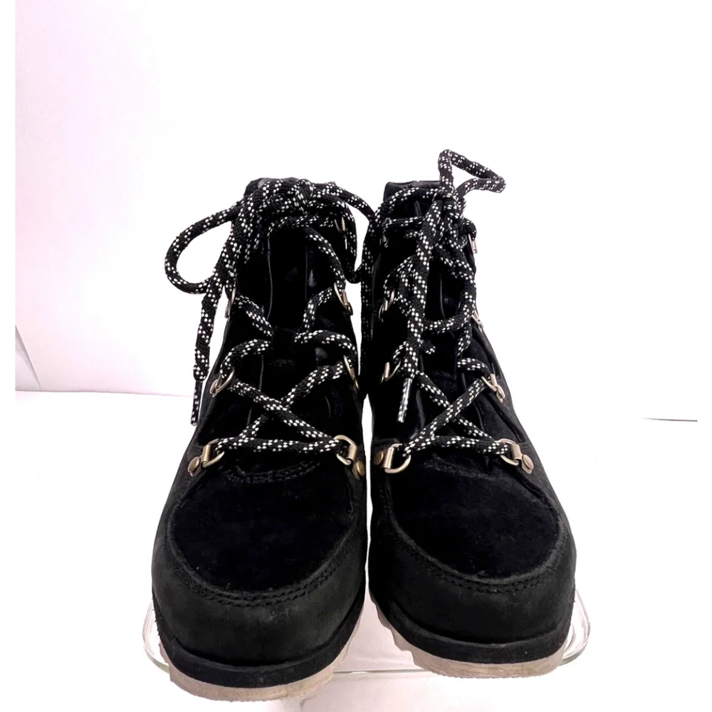 Sorel Boots Ankle Lug Boots Hiking Black Size 8 Suede Sneakchic Water Proof - Picture 5 of 14